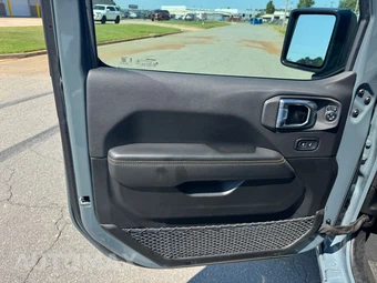 2026 Jeep Wrangler 4 Door Sahara - miniatura 12