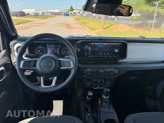 2026 Jeep Wrangler 4 Door Sahara - miniatura 14