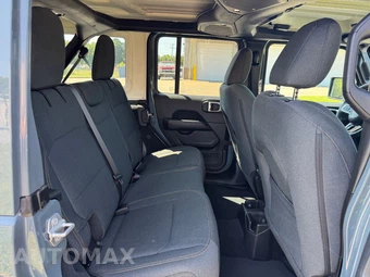 2026 Jeep Wrangler 4 Door Sahara - miniatura 15