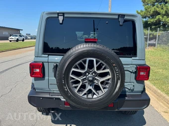 2026 Jeep Wrangler 4 Door Sahara - miniatura 7
