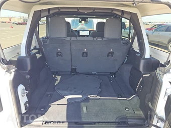 2026 Jeep Wrangler 4 Door Sahara - miniatura 16