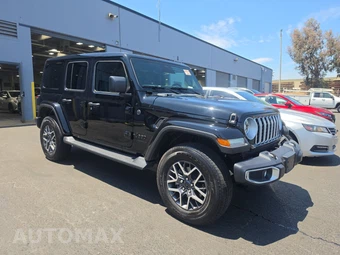 2026 Jeep Wrangler 4 Door Sahara - miniatura 3
