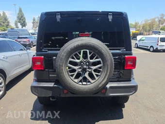 2026 Jeep Wrangler 4 Door Sahara - miniatura 5