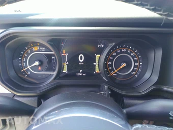 2026 Jeep Wrangler 4 Door Sahara - miniatura 18