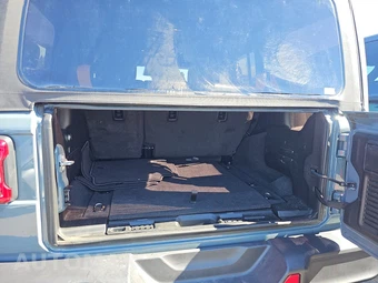 2026 Jeep Wrangler 4 Door Sahara - miniatura 16