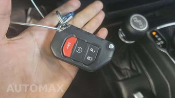 2026 Jeep Wrangler 4 Door Sahara - miniatura 17