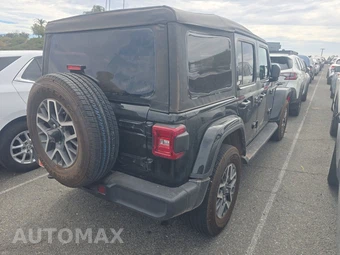 2026 Jeep Wrangler 4 Door Sahara - miniatura 4