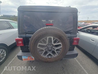 2026 Jeep Wrangler 4 Door Sahara - miniatura 5