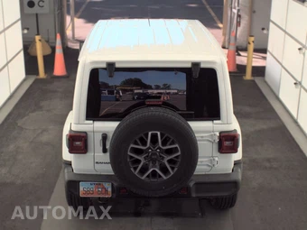 2026 Jeep Wrangler 4 Door Sahara - miniatura 5