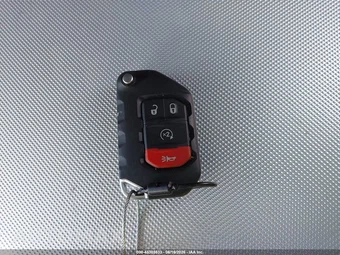 2026 Jeep Wrangler 4 Door Sahara - miniatura 11