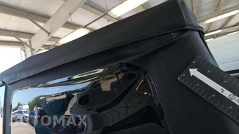 2026 Jeep Wrangler 4 Door Sahara - miniatura 18