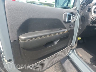2026 Jeep Wrangler 4 Door Sahara - miniatura 9