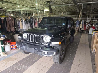 2026 Jeep Wrangler 4 Door Sahara - car from the USA, Manheim Buy-Now listing at AUTOMAX