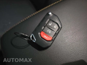 2026 Jeep Wrangler 4 Door Sahara - miniatura 8