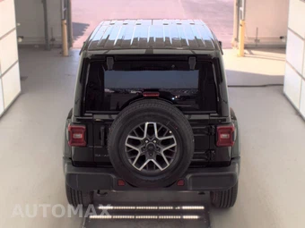 2026 Jeep Wrangler 4 Door Sahara - miniatura 6
