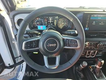 2026 Jeep Wrangler 4 Door Sahara - miniatura 10