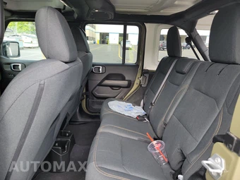 2026 Jeep Wrangler 4 Door Sahara - miniatura 13