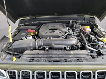 2026 Jeep Wrangler 4 Door Sahara - miniatura 15