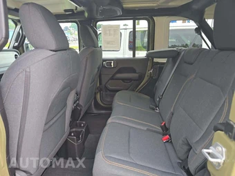 2026 Jeep Wrangler 4 Door Sahara - miniatura 13