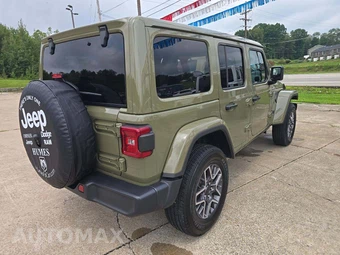 2026 Jeep Wrangler 4 Door Sahara - miniatura 3