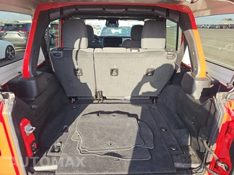 2026 Jeep Wrangler 4 Door Sahara - miniatura 16