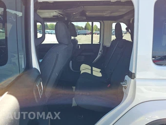 2026 Jeep Wrangler 4 Door Sahara - miniatura 13