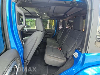 2026 Jeep Wrangler 4 Door Sahara - miniatura 10