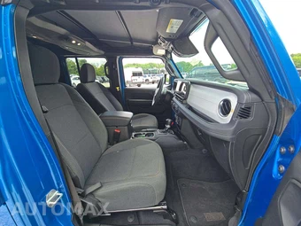 2026 Jeep Wrangler 4 Door Sahara - miniatura 15