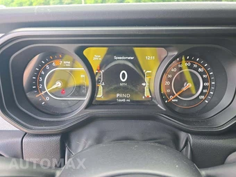 2026 Jeep Wrangler 4 Door Sahara - miniatura 6