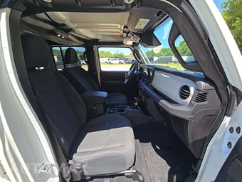 2026 Jeep Wrangler 4 Door Sahara - miniatura 15