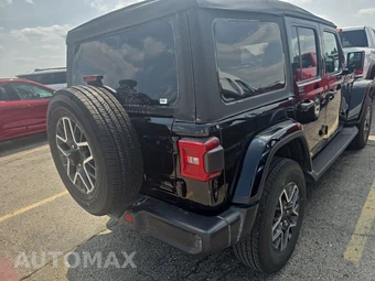 2026 Jeep Wrangler 4 Door Sahara - miniatura 4