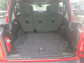 2026 Jeep Wrangler 4 Door Sahara - miniatura 11
