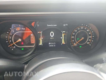 2026 Jeep Wrangler 4 Door Sahara - miniatura 6
