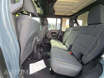 2026 Jeep Wrangler 4 Door Sport S - miniatura 13
