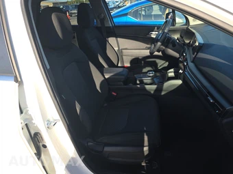 2026 Kia Carnival Hybrid MPV LXS 121.7" WB - miniatura 8
