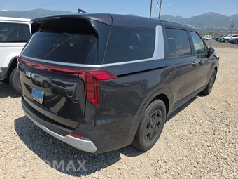 2026 Kia Carnival MPV LXS 121.7" WB - miniatura 4