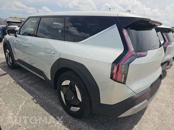 2026 Kia EV9 Light Short Range - miniatura 6