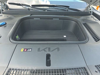 2026 Kia EV9 Wind - miniatura 16
