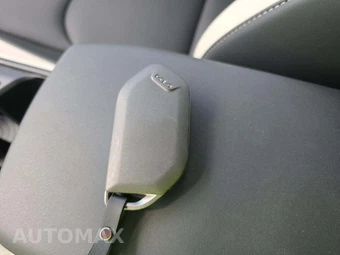 2026 Kia K4 GT-Line Sedan - miniatura 5