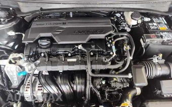 2026 Kia K4 GT-Line Sedan - miniatura 5