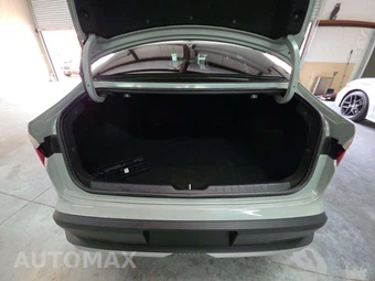 2026 Kia K4 LXS Sedan - miniatura 11
