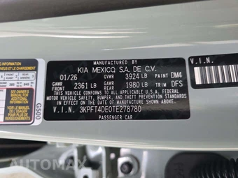 2026 Kia K4 LXS Sedan - miniatura 2