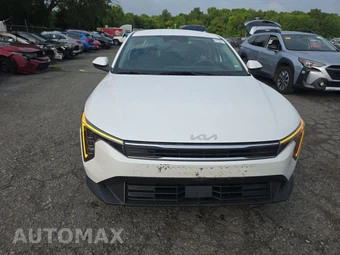 2026 Kia K4 LXS Sedan - miniatura 2
