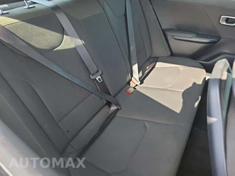 2026 Kia K4 LXS Sedan - miniatura 16