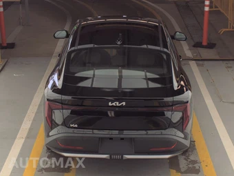2026 Kia K4 LXS Sedan - miniatura 5