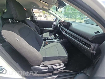 2026 Kia K4 LXS Sedan - miniatura 18