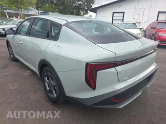 2026 Kia K4 LXS Sedan - miniatura 2