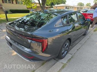 2026 Kia K4 LXS Sedan - miniatura 3