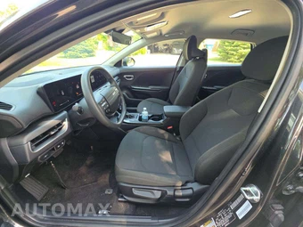 2026 Kia K4 LXS Sedan - miniatura 6