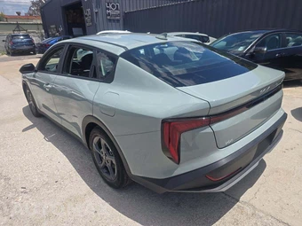 2026 Kia K4 LXS Sedan - miniatura 2